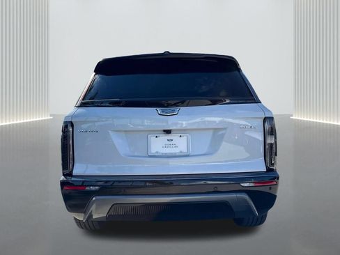 New 2026 Cadillac Vistiq Sport image 6