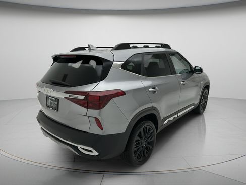 Used 2022 Kia Seltos Nightfall Edition AWD/4WD image 5