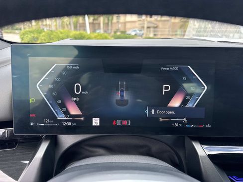 Certified 2026 BMW 530i image 32