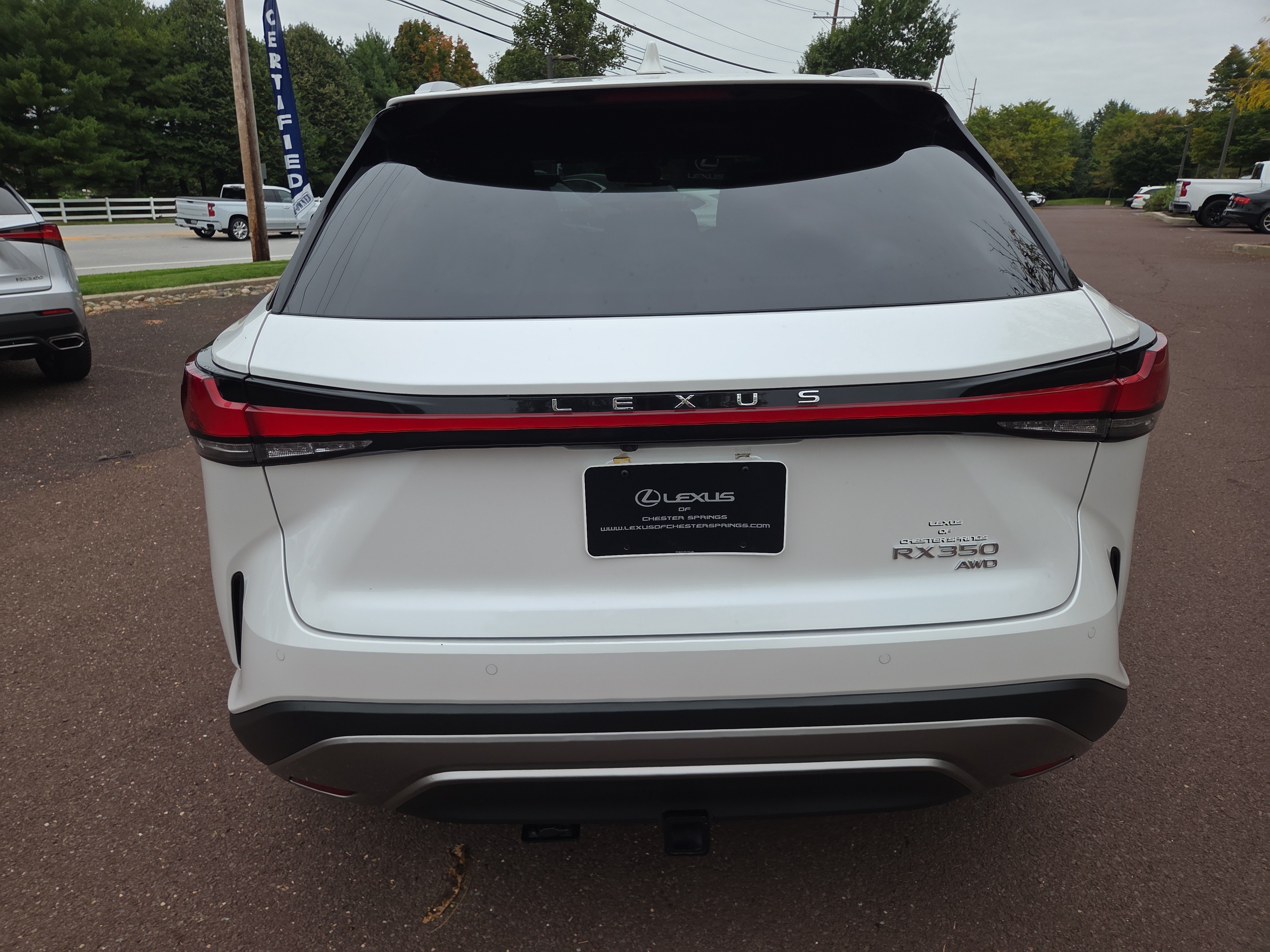 Certified 2025 Lexus RX 350 Premium w/ Kick Sensor & Tow Package AWD/4WD image 4