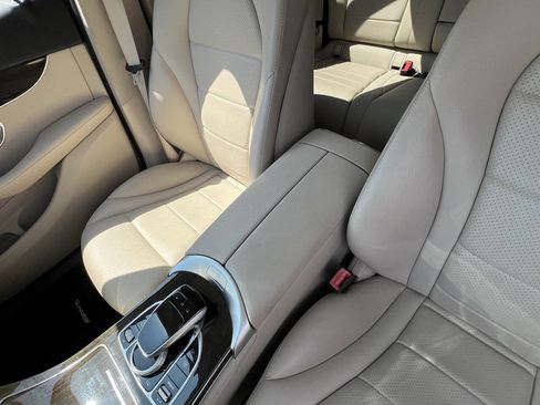 Used 2016 Mercedes-Benz GLC 300 image 21