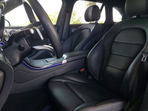 Used 2022 Mercedes-Benz GLC 300 image 18