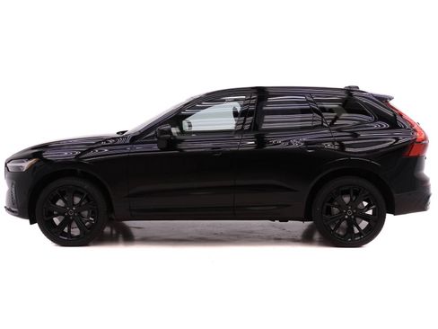 New 2026 Volvo XC60 B5 Ultra w/ Protection Package Premier image 3