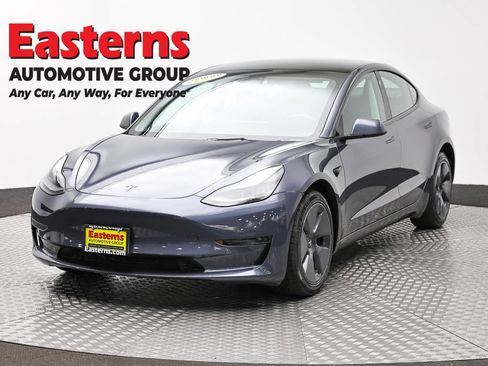 Used 2023 Tesla Model 3 Standard Range RWD image 1
