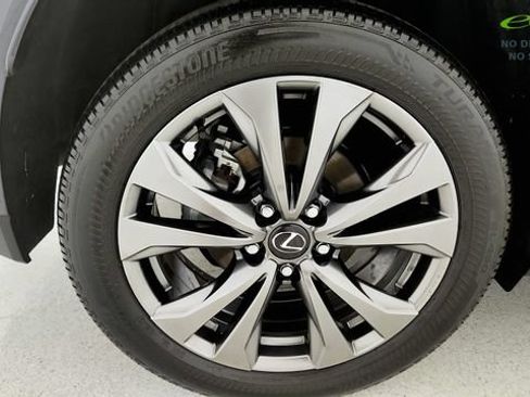 Used 2025 Lexus UX 300h FWD image 74