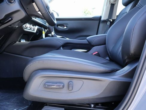 New 2026 Honda HR-V EX-L image 23