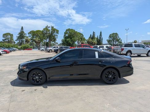 Used 2025 Honda Accord SE image 5