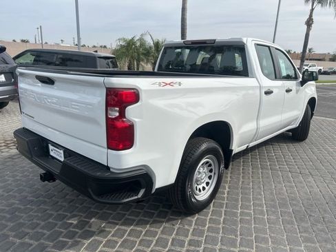 Used 2022 Chevrolet Silverado 1500 W/T w/ Trailering Package AWD/4WD image 4