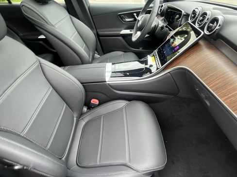 Used 2026 Mercedes-Benz GLC 300 4MATIC image 11