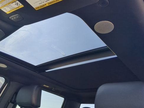 Used 2023 Ford F450 Platinum w/ FX4 Off-Road Package image 18