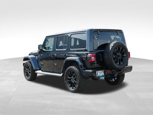 Used 2021 Jeep Wrangler Unlimited Sahara AWD/4WD image 7