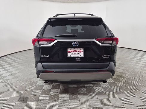 Used 2022 Toyota RAV4 Limited AWD/4WD image 4