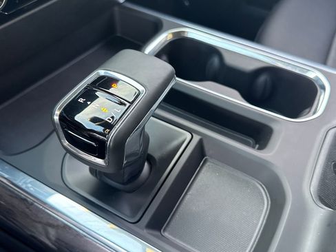 Used 2024 Chevrolet Silverado 1500 LTZ image 22