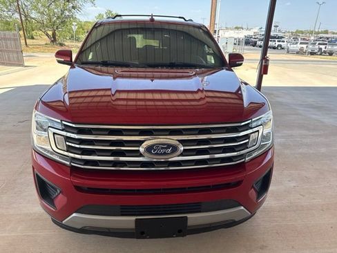 Used 2020 Ford Expedition XLT w/ Equipment Group 202A RWD image 2