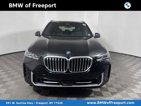 Used 2024 BMW X5 xDrive40i w/ Premium Package image 1