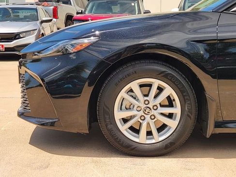 Used 2026 Toyota Camry LE FWD image 5