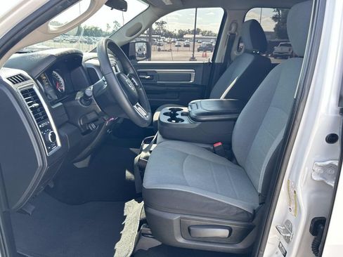 Used 2021 RAM 1500 Classic SLT AWD/4WD image 27