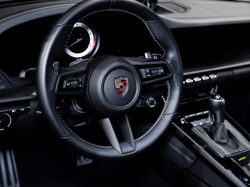 Used 2024 Porsche 911 GT3 w/ Extended Leather Package RWD image 12