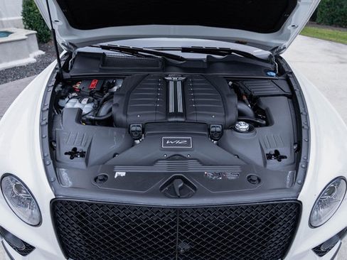 Used 2022 Bentley Bentayga Speed image 18