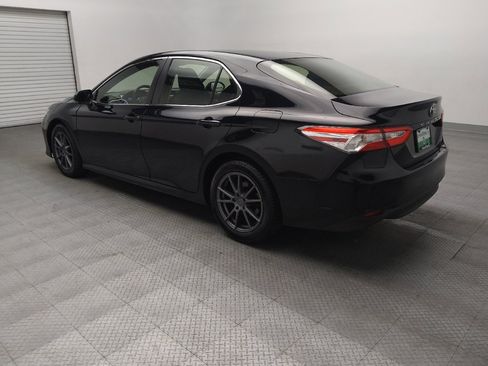Used 2018 Toyota Camry LE w/ Convenience Package FWD image 5