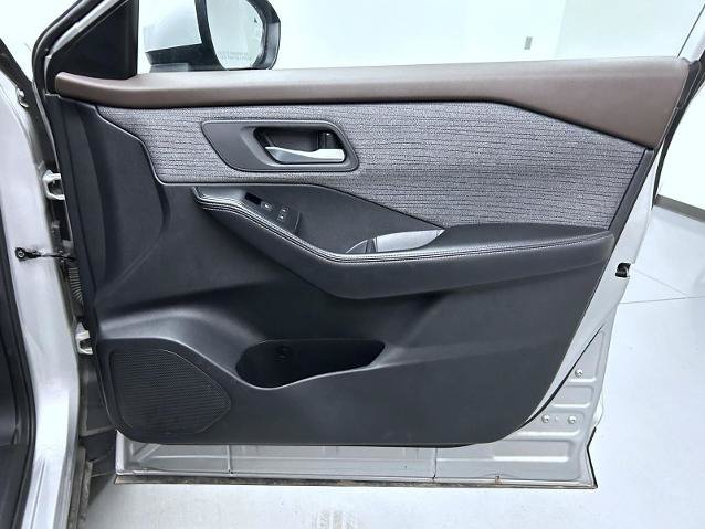 Certified 2023 Nissan Rogue SV AWD/4WD image 16