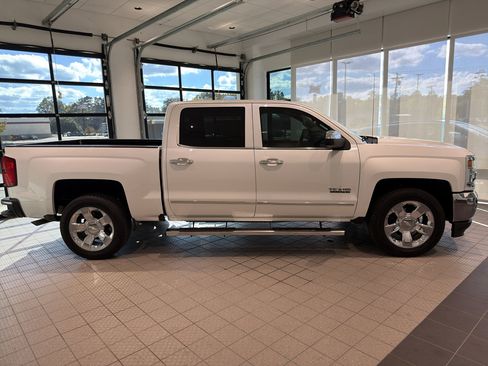 Used 2018 Chevrolet Silverado 1500 LTZ w/ Texas Edition image 6