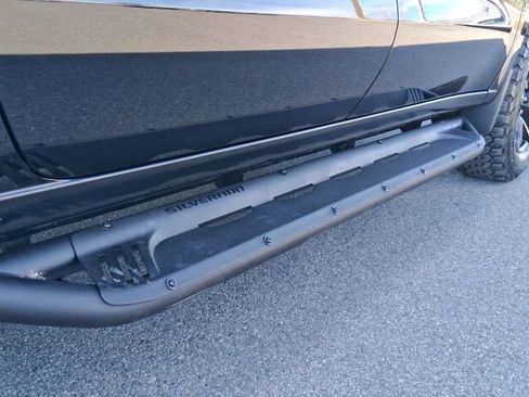 Used 2021 Chevrolet Silverado 1500 LT Trail Boss image 10