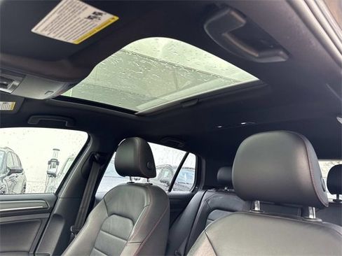 Used 2019 Volkswagen GTI SE w/ SE Experience Package image 15