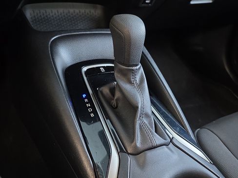 Used 2023 Toyota Corolla LE image 19