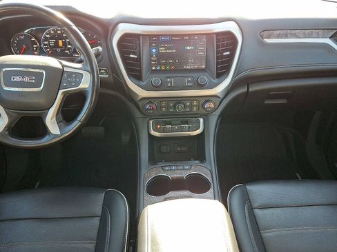 Used 2021 GMC Acadia Denali w/ Denali Ultimate Package image 19