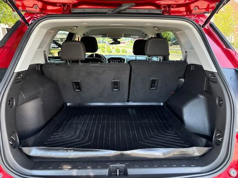Used 2023 GMC Terrain SLE w/ Driver Convenience Package FWD image 29