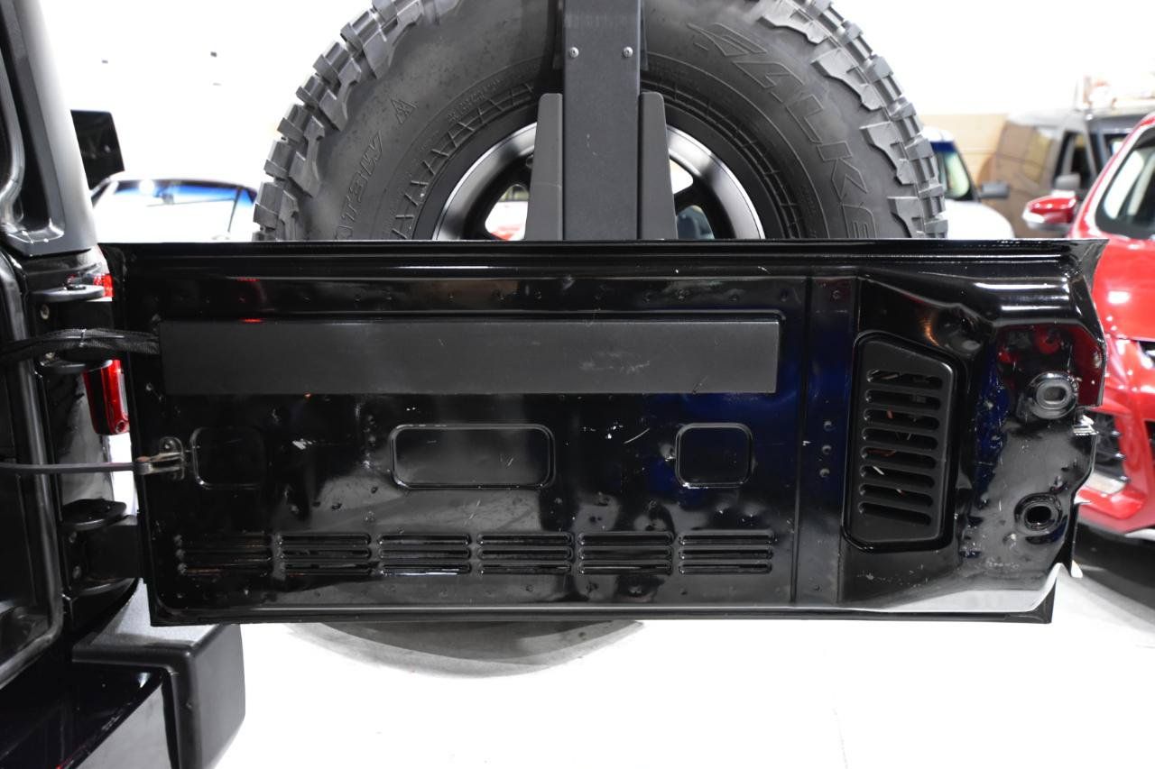 Used 2015 Jeep Wrangler Unlimited Sport AWD/4WD image 35