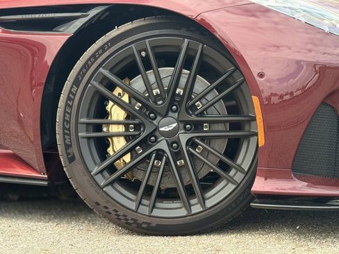 Used 2025 Aston Martin DB12 image 3