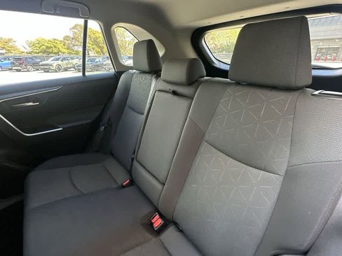 Used 2025 Toyota RAV4 XLE AWD/4WD image 21