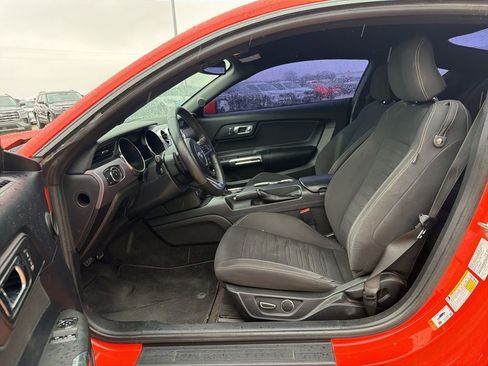 Used 2016 Ford Mustang GT RWD image 10