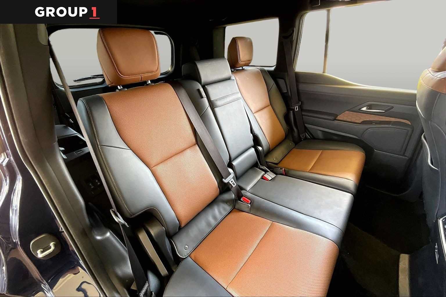 Used 2024 Lexus GX 550 w/ Accessory Package (Z1) AWD/4WD image 17