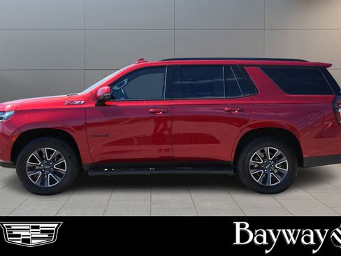 Used 2024 Chevrolet Tahoe Z71 w/ Luxury Package image 4