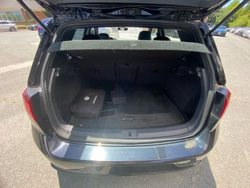 Used 2018 Volkswagen Golf R 4-Door AWD/4WD image 19