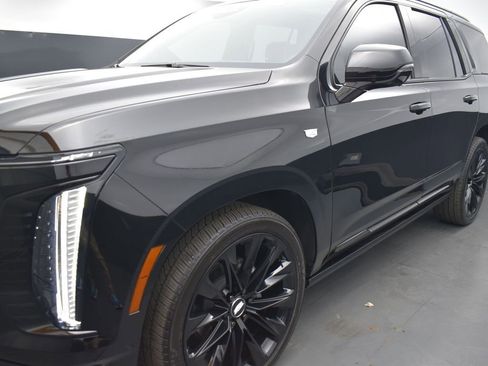 Certified 2026 Cadillac Escalade Platinum Sport image 39