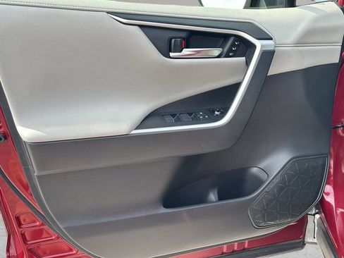 Used 2020 Toyota RAV4 Limited w/ Limited Grade Weather Package AWD/4WD image 19