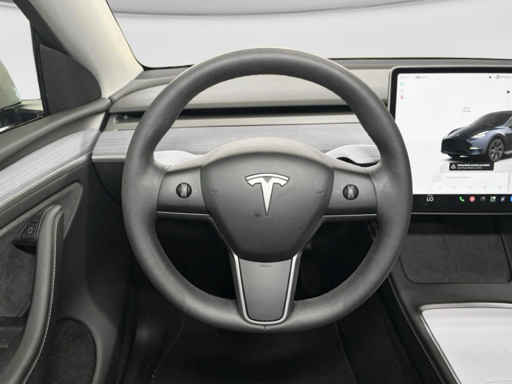 Used 2024 Tesla Model Y Long Range AWD/4WD image 7