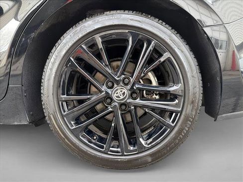 Used 2025 Toyota Camry SE image 8