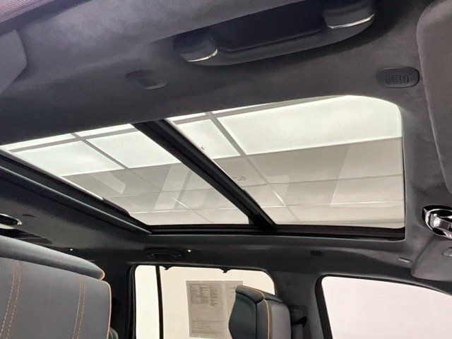 Used 2022 Jeep Grand Wagoneer Series II w/ Convenience Group III AWD/4WD image 7