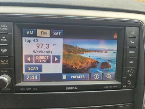 Used 2012 Jeep Grand Cherokee Overland image 17