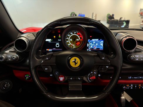 Used 2021 Ferrari F8 Tributo RWD image 22