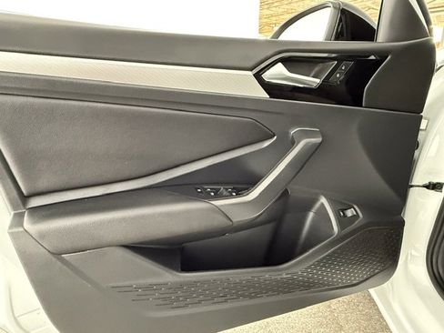 Used 2019 Volkswagen Jetta R-Line FWD image 8