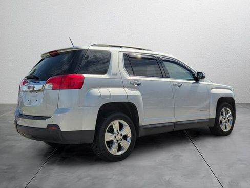Used 2015 GMC Terrain SLT w/ Chrome Appearance Package FWD image 4