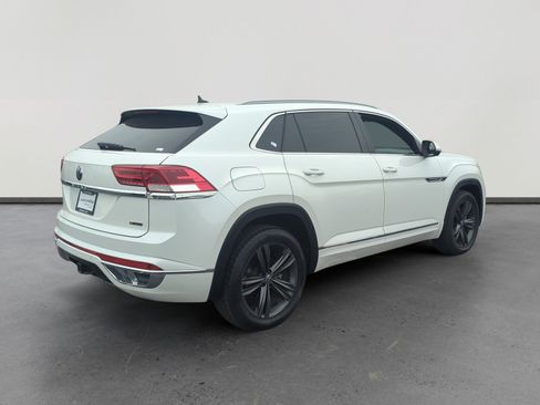 Used 2022 Volkswagen Atlas Cross Sport SEL R-Line image 5