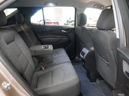 Used 2019 Chevrolet Equinox LT FWD image 32