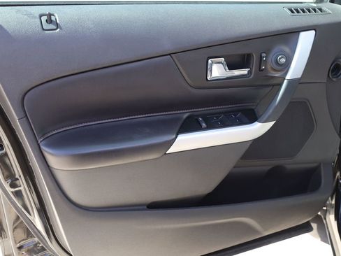 Used 2014 Ford Edge SEL w/ Equipment Group 205A AWD/4WD image 10